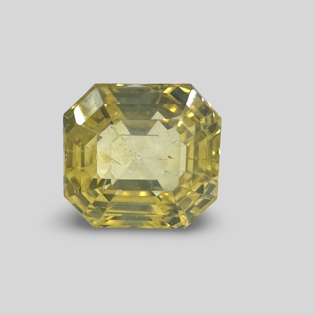 Yellow sapphire Pukhraj 7.57cts (44/528)