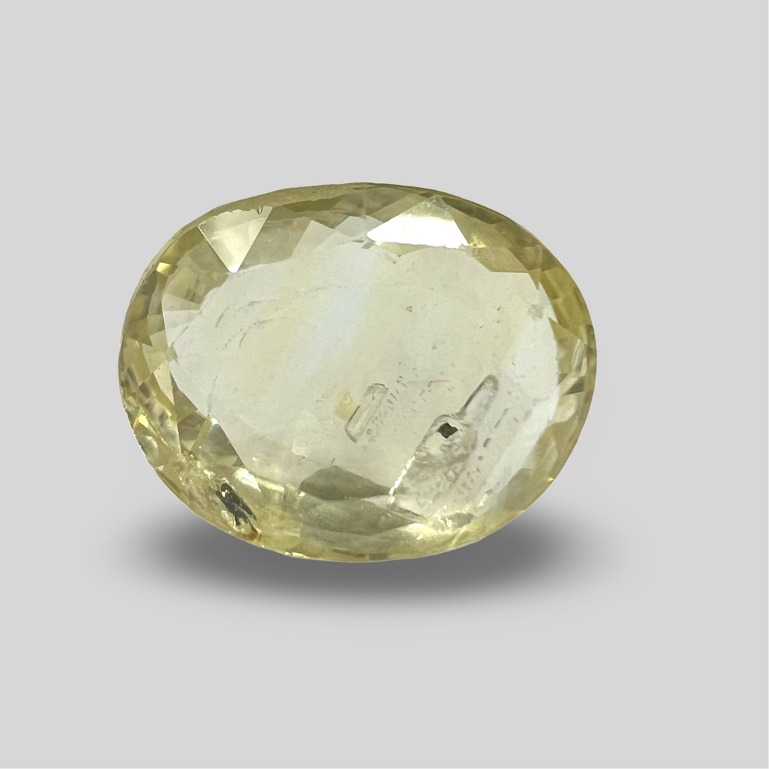 Yellows sapphire 4.40cts (18/212