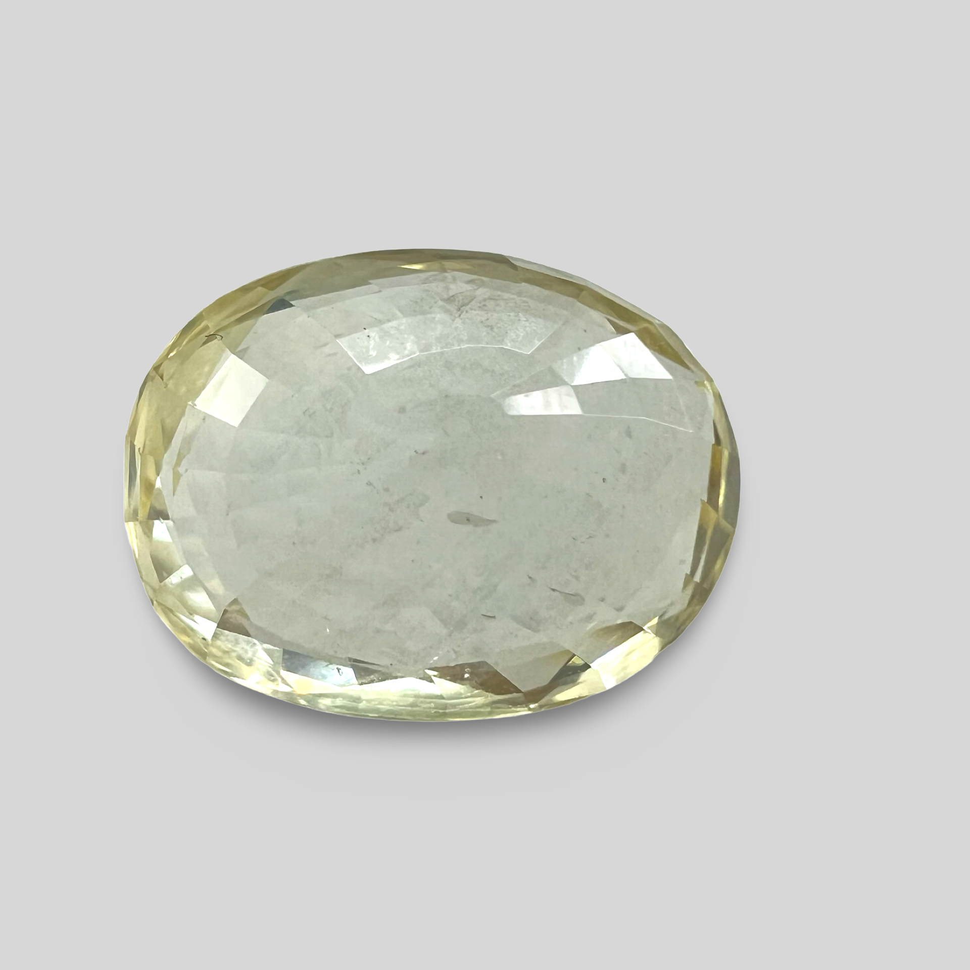 Yellow sapphire Pukhraj 7.66cts (44/522)