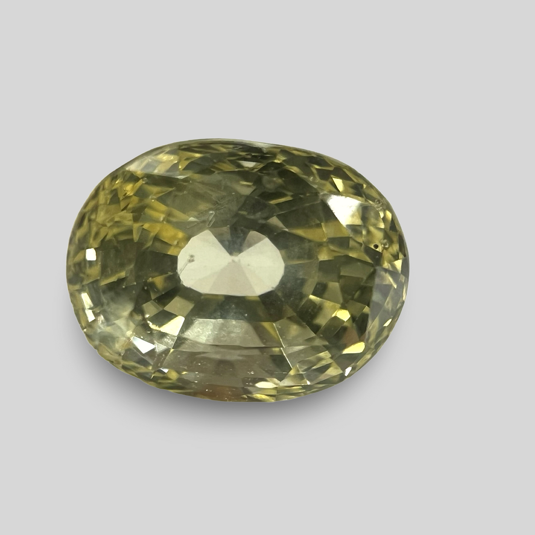 Yellow sapphire Pukhraj 4.40cts (17/194)