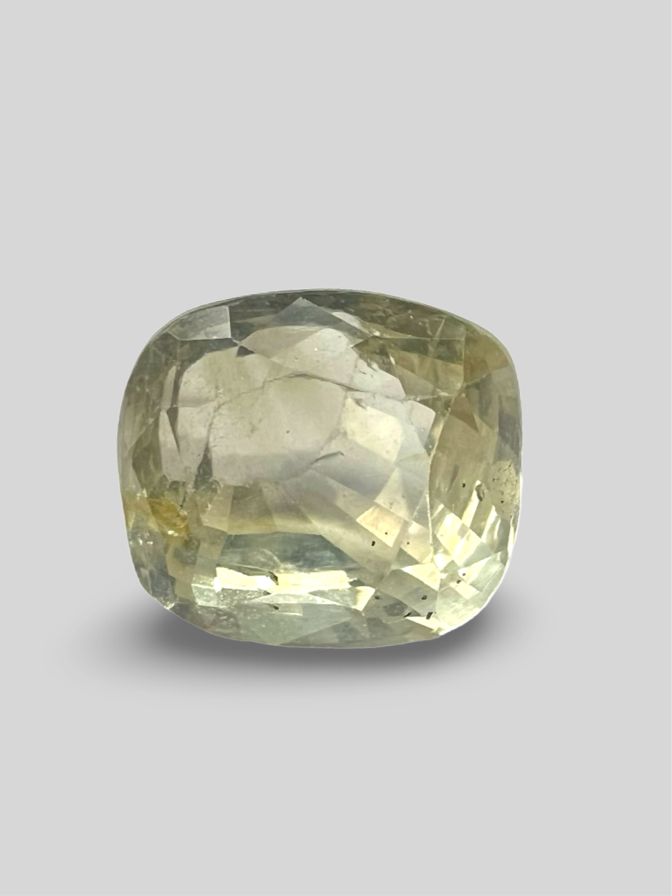 Yellow sapphire Pukhraj 3.93cts (9/107