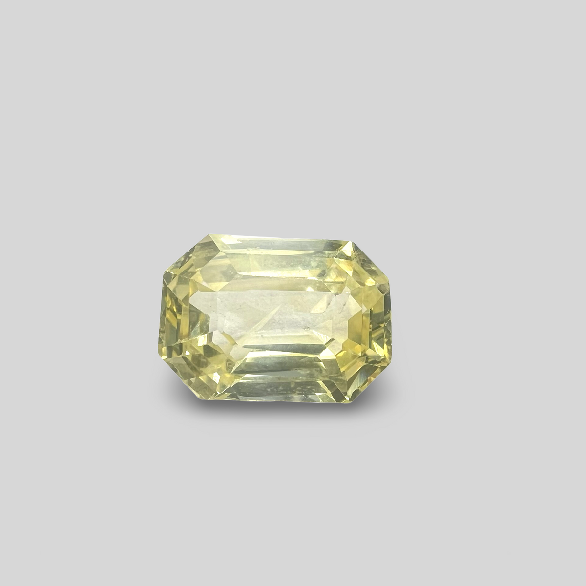 Yellow sapphire Pukhraj 6.35cts (37/439