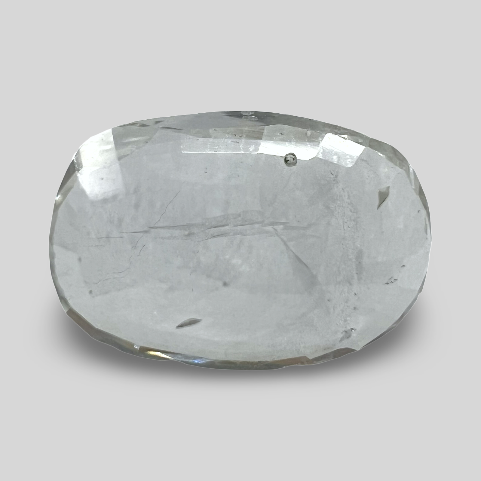 White sapphire 3.66cts (54/642)