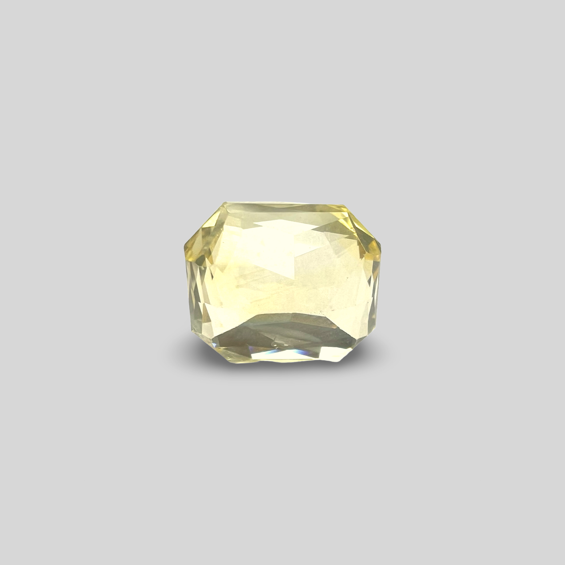 Yellow sapphire Pukhraj 6.45cts (37/433