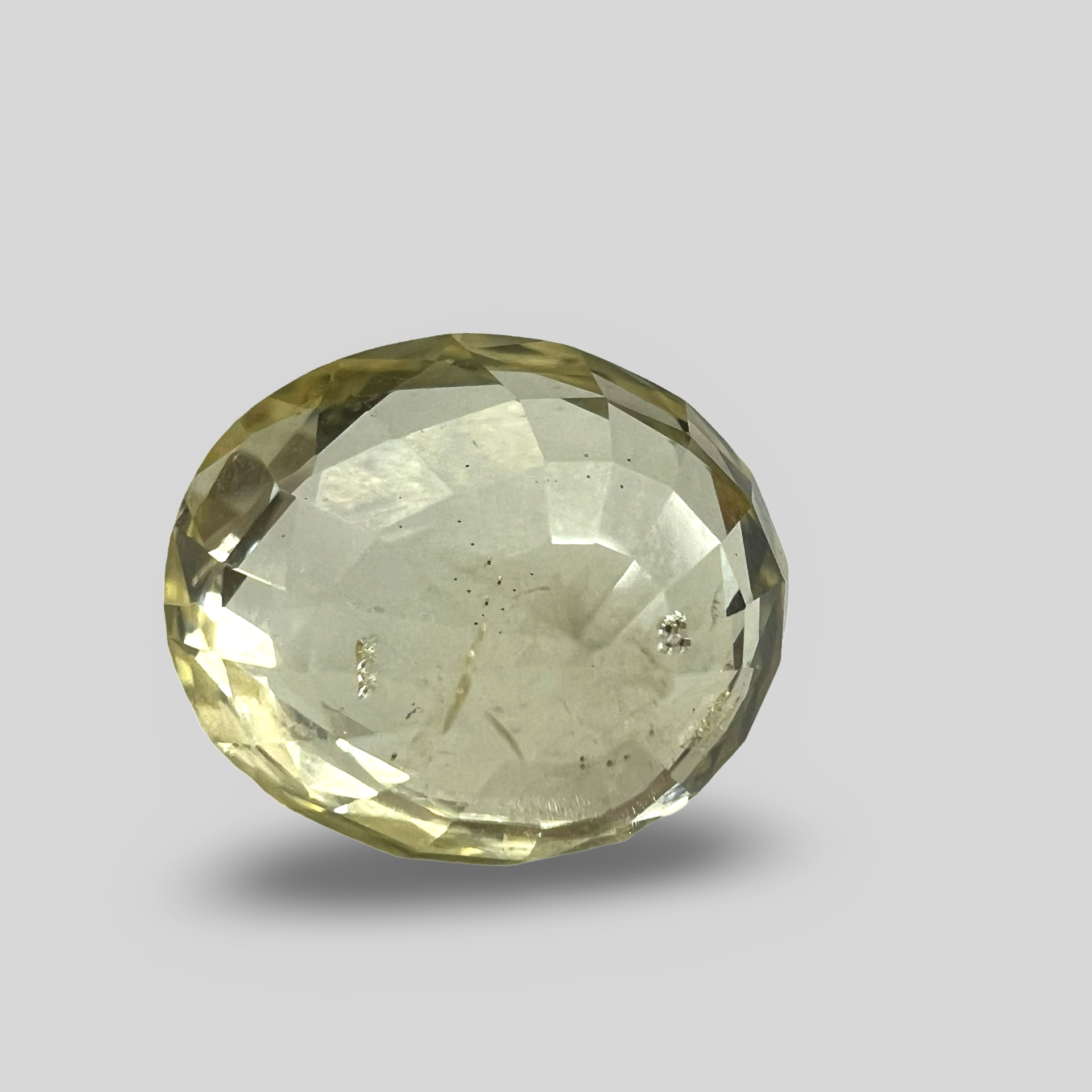 Yellow sapphire Pukhraj 5.21cts (40/477)