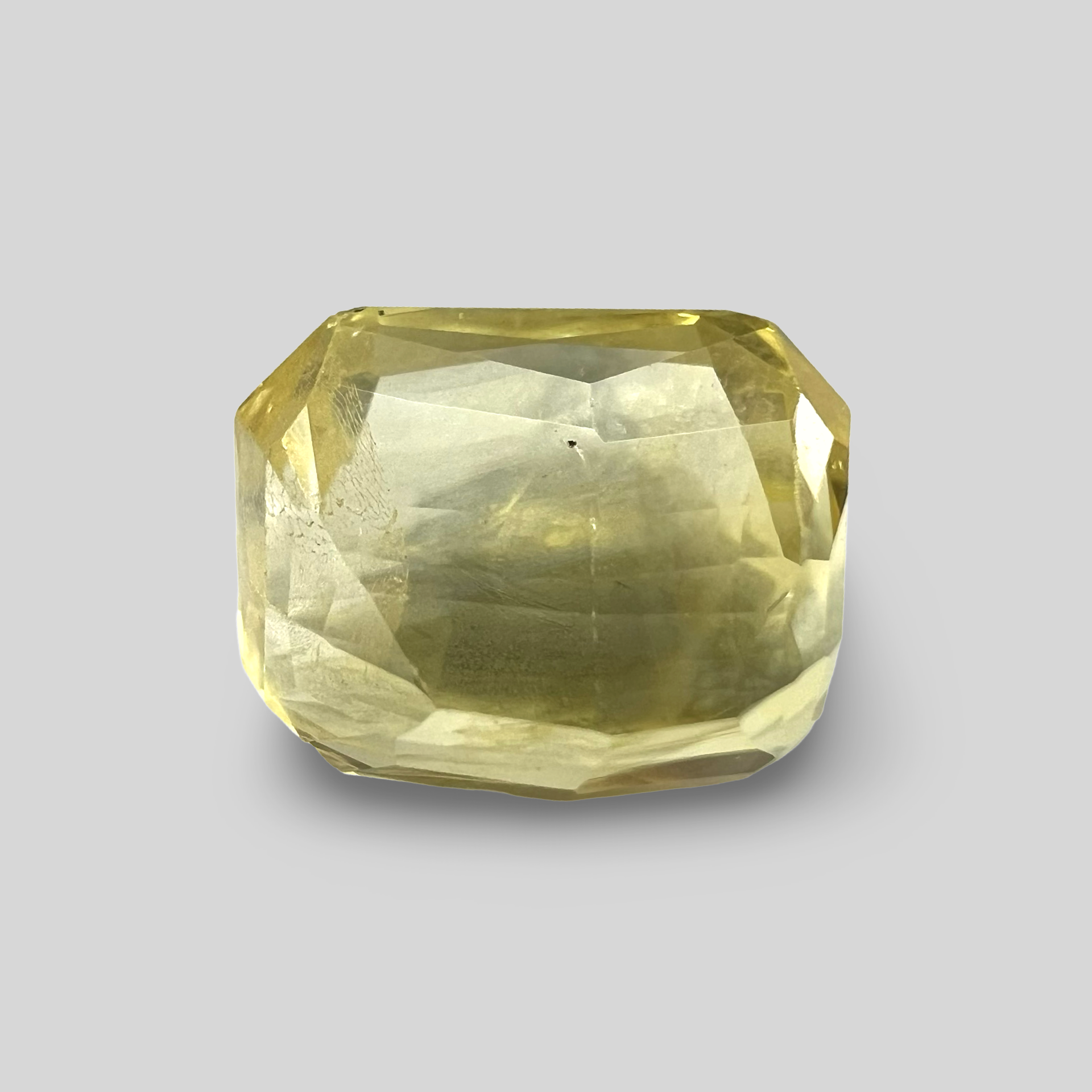 Yellow sapphire Pukhraj 8.53cts  (60/717)