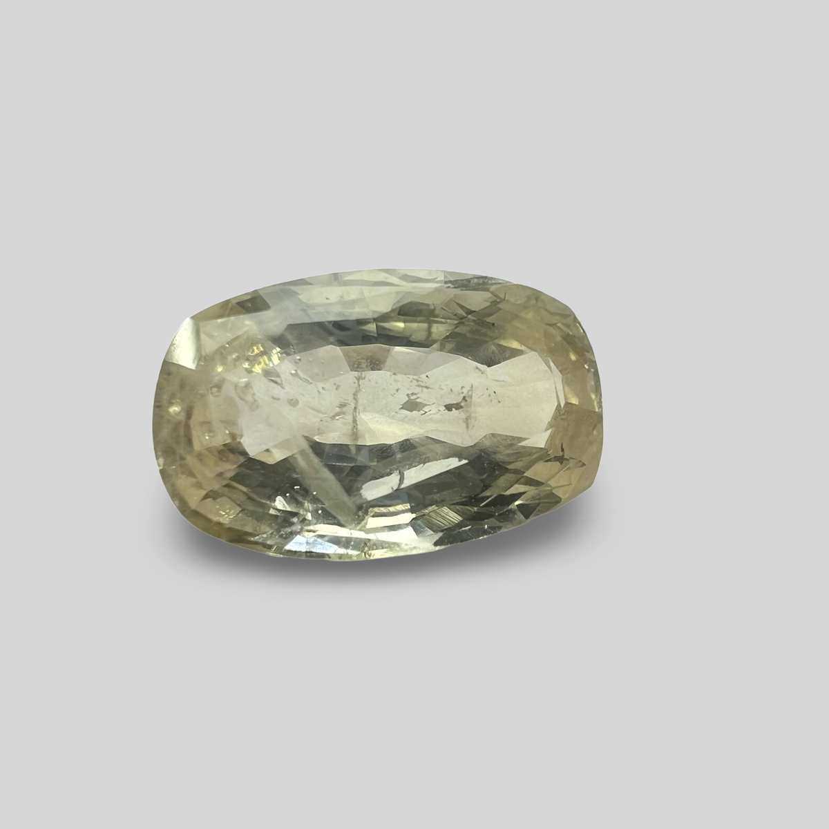 Yellow sapphire Pukhraj 6.40cts (31/372