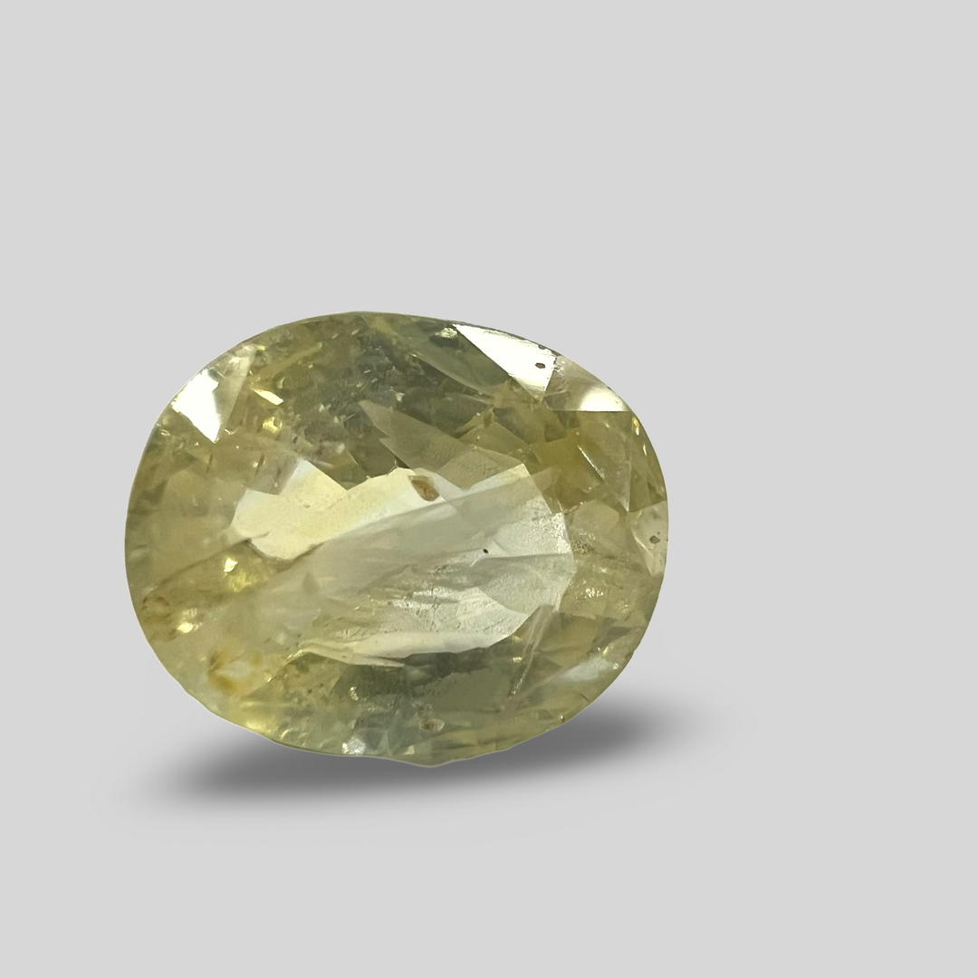 Yellow sapphire Pukhraj 4.86cts (40/472)