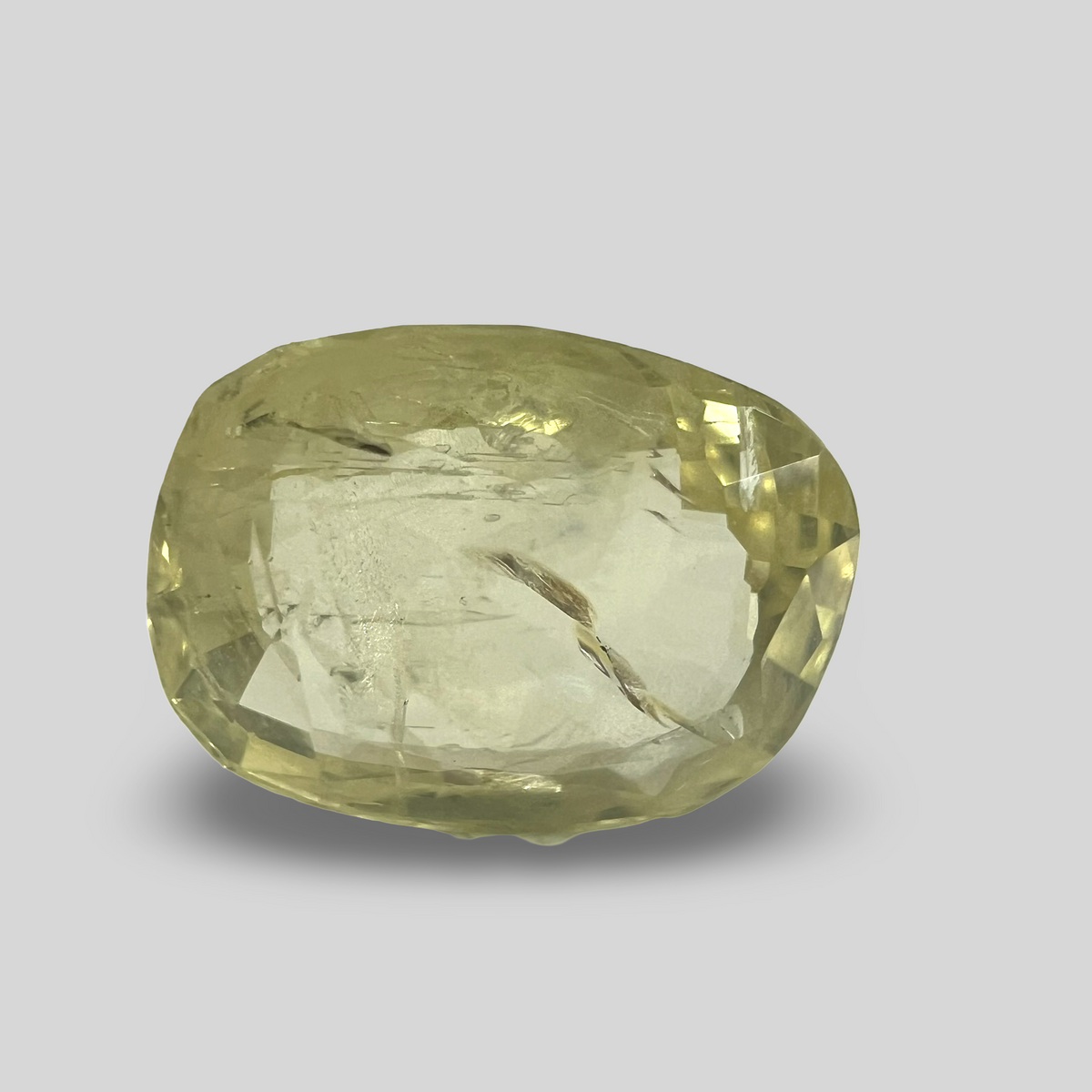 Yellow sapphire Pukhraj 4.15cts (40/476)