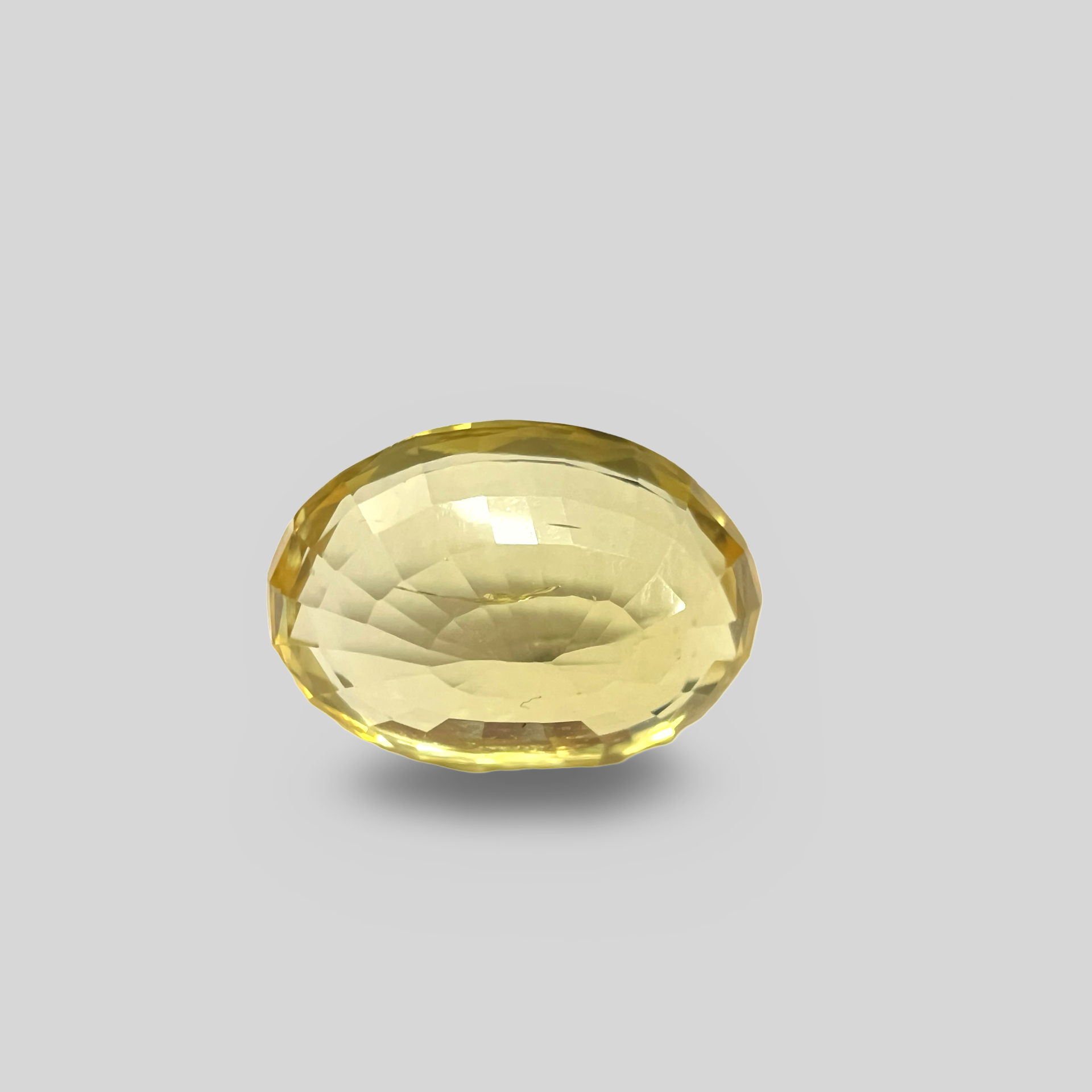 Yellow sapphire Pukhraj 5.17cts (19/225)