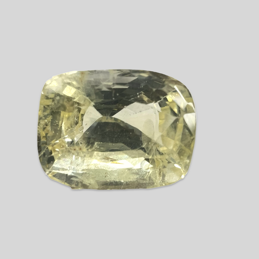 Yellow sapphire Pukhraj 7.72cts (44/521)