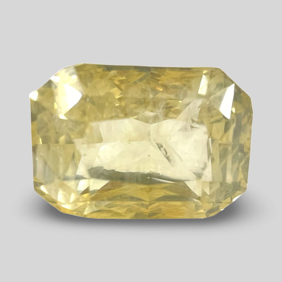 Yellow sapphire Pukhraj 10.05cts (59/697