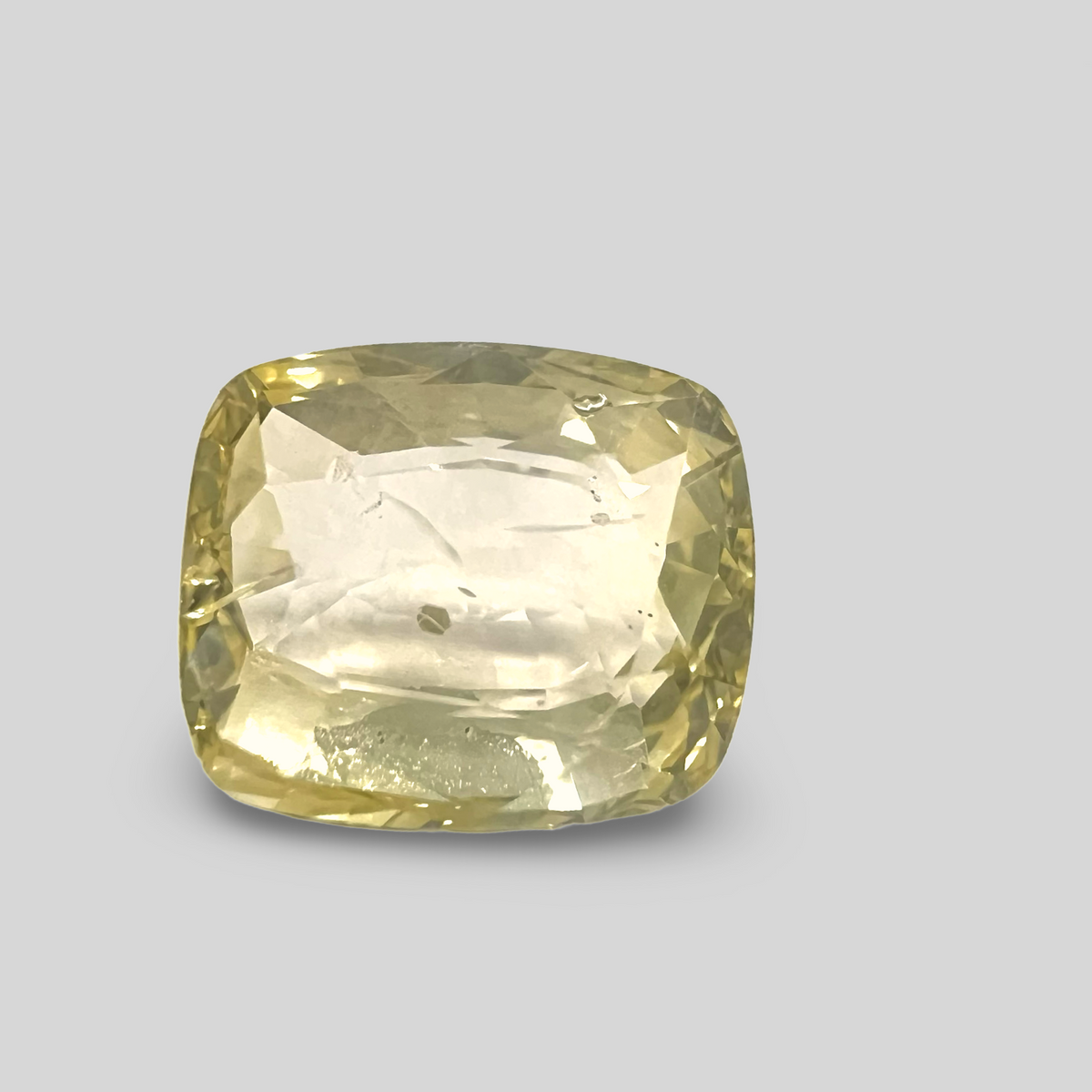 Yellow sapphire Pukhraj 5.73cts (66/798)