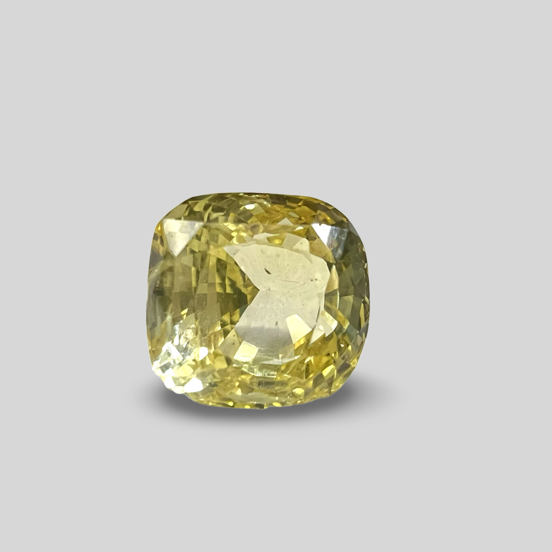 Yellow sapphire Pukhraj 5.27cts (19/217)