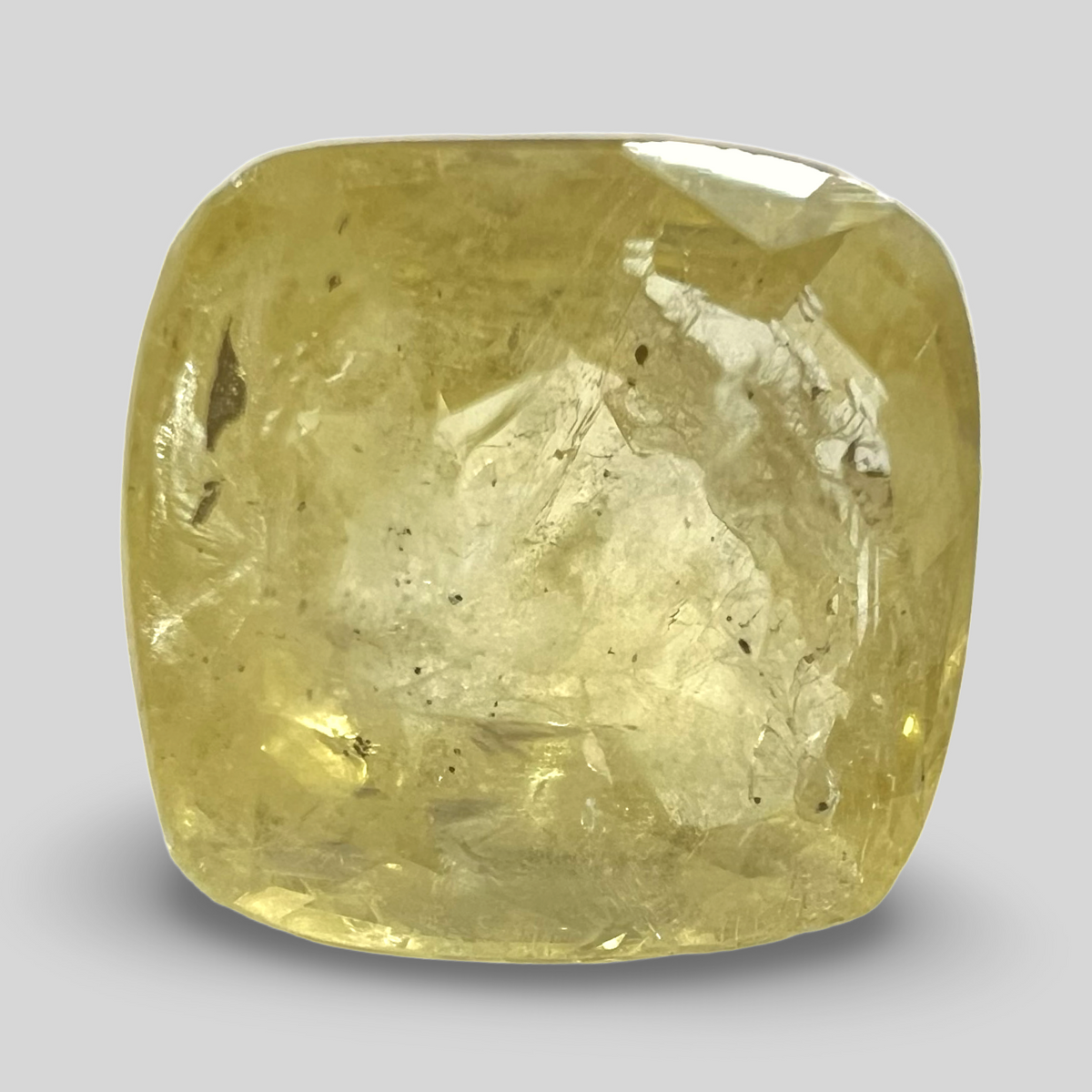 Yellow sapphire Pukhraj 7.8cts (62/741)