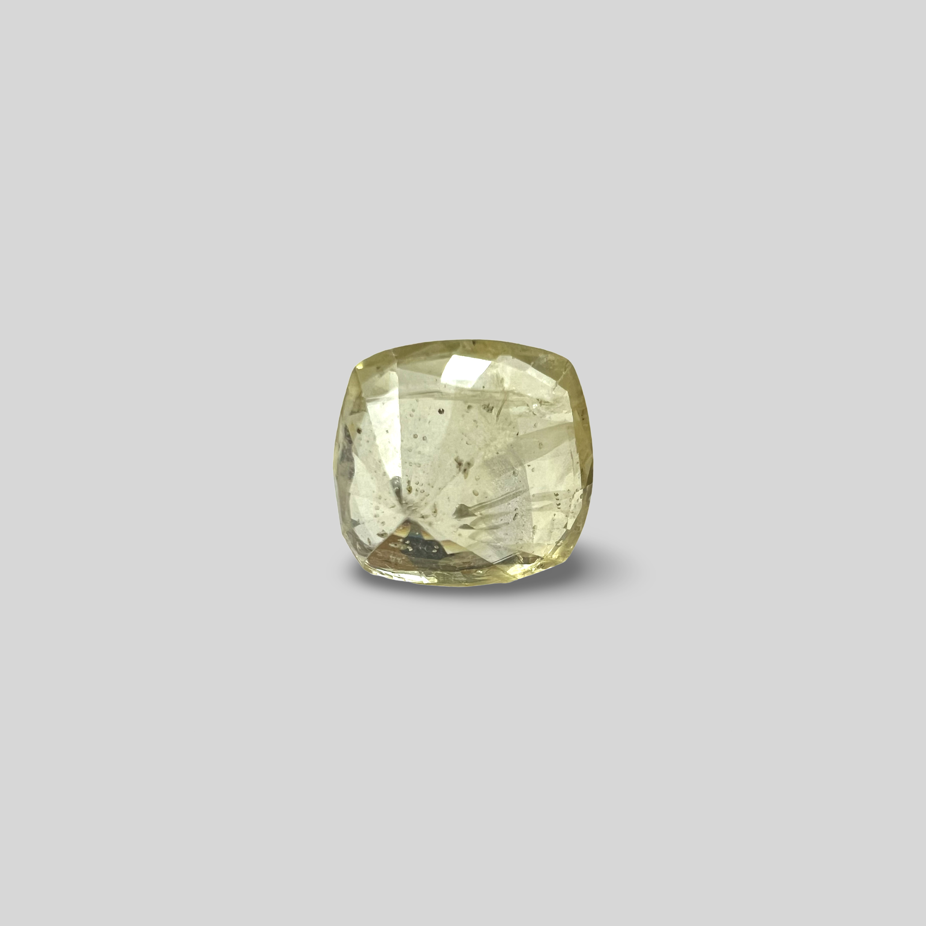 Yellow sapphire Pukhraj 4.28cts (18/205