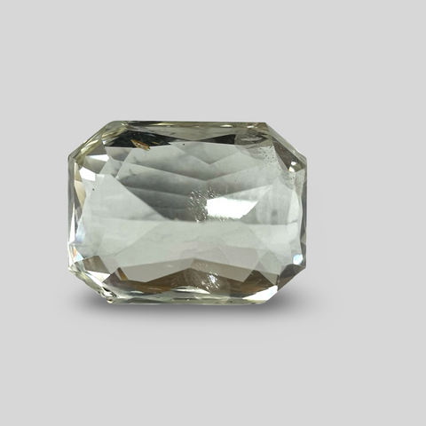 White sapphire 8.19cts (60/723