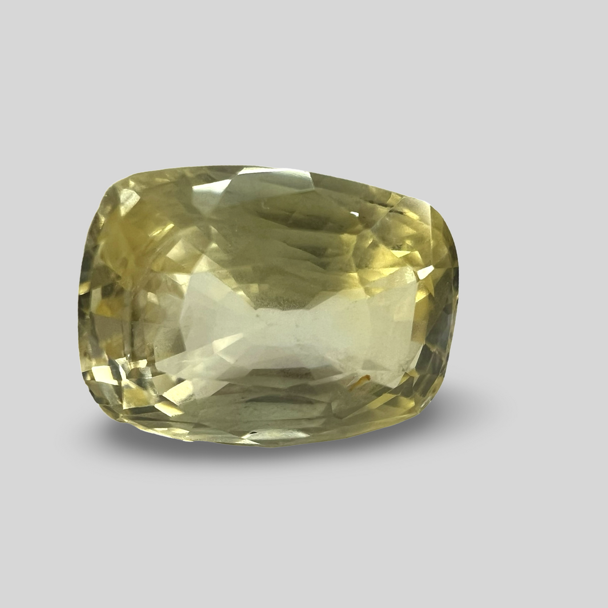 Yellow sapphire Pukhraj 4.81cts  (17/201