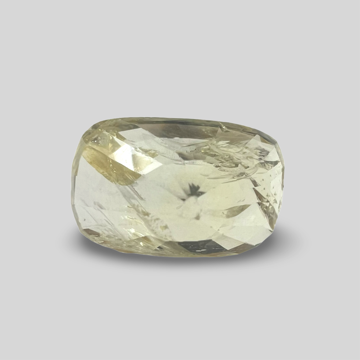 Yellow sapphire Pukhraj 5.96cts (29/348