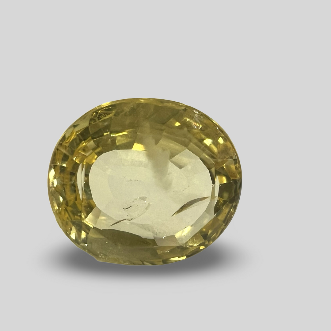 Yellow sapphire Pukhraj 4.66cts (40/471)