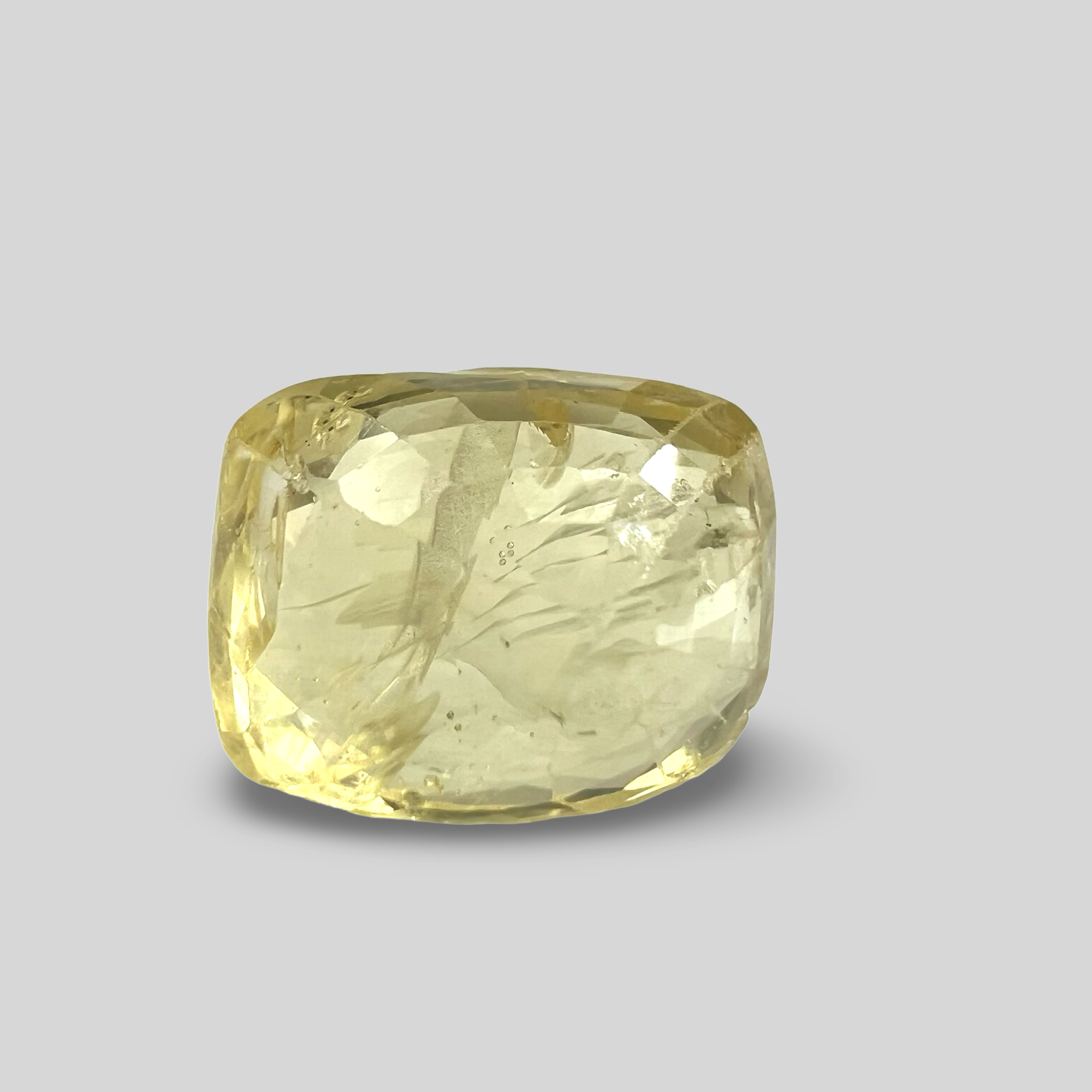 Yellow sapphire Pukhraj 7.75cts (39/464)