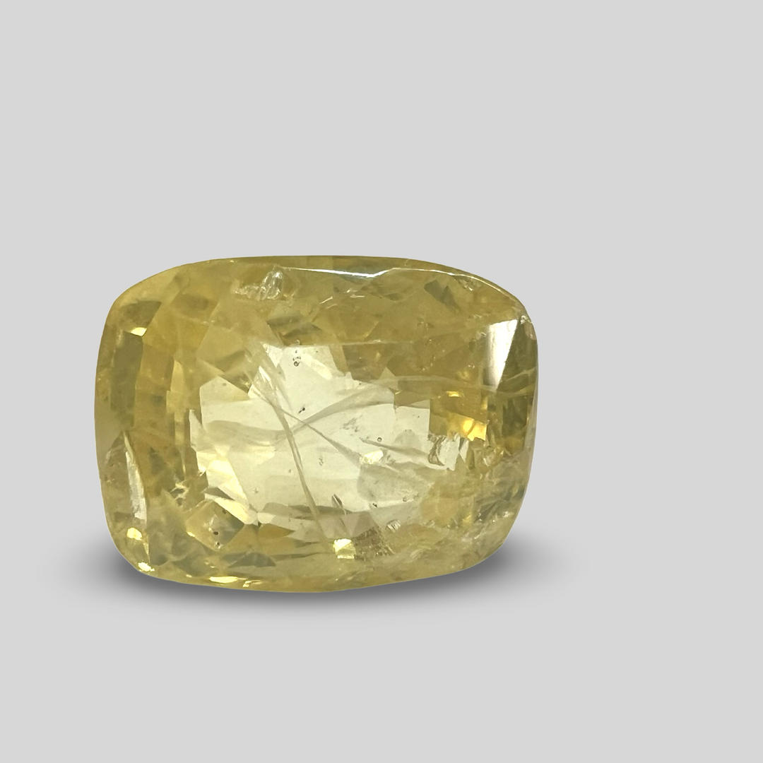 Yellow sapphire Pukhraj 7.75cts (39/464)