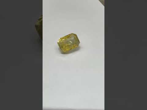 Yellow sapphire Pukhraj 6.60cts (7.25ratti)